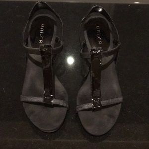 Unisa unjadane Sandals